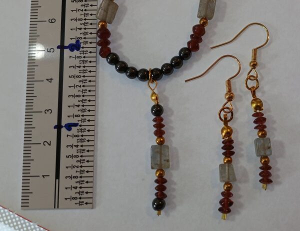 Colar Granadas e Labradoritas + Brincos e Pingente CBP796 - Imagem 3
